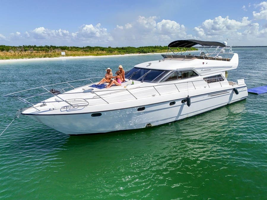 60FT Luxury Yacht — PINK OCEAN Yachts fleet